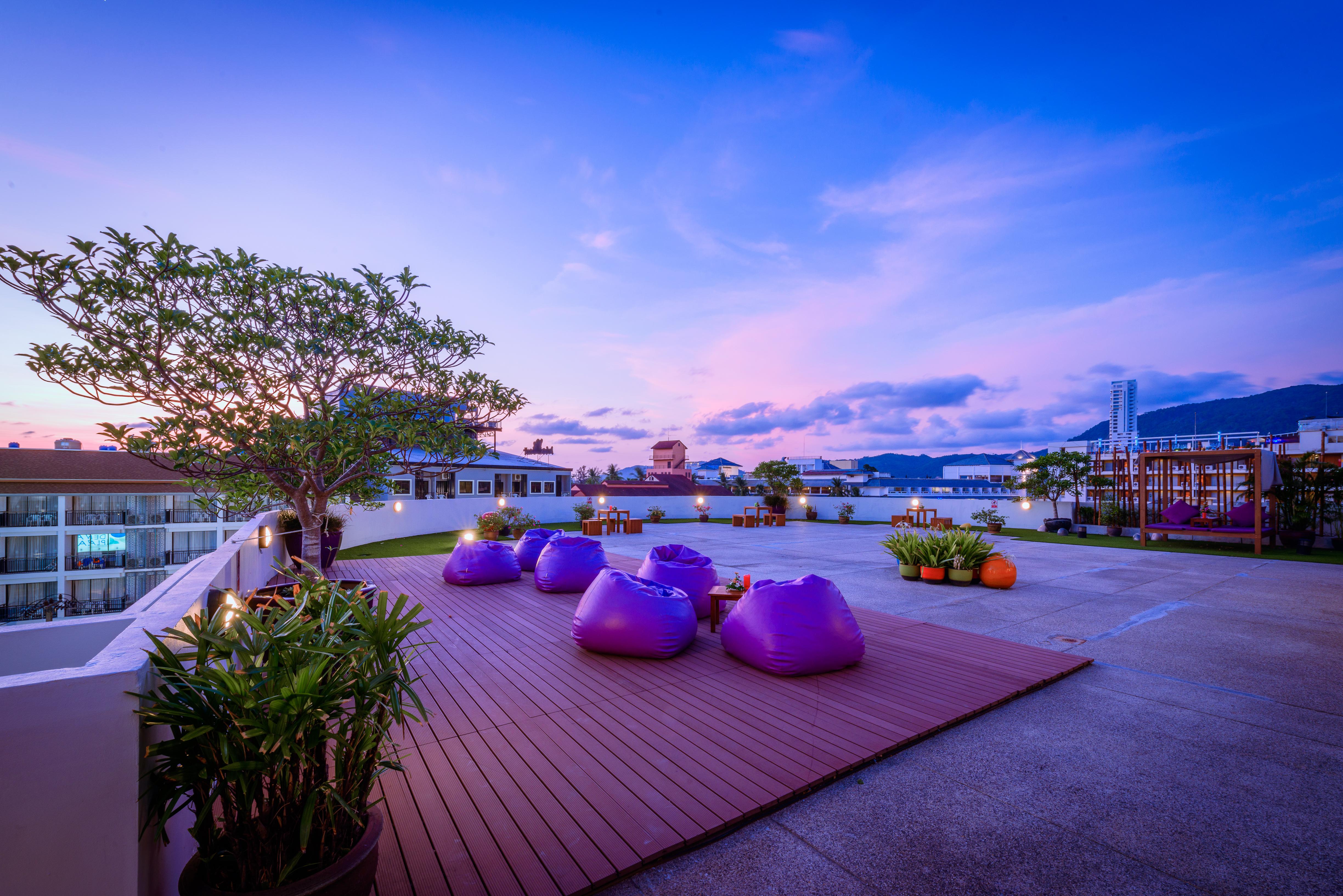 Deevana Plaza Phuket - Sha Extra Plus Patong Esterno foto