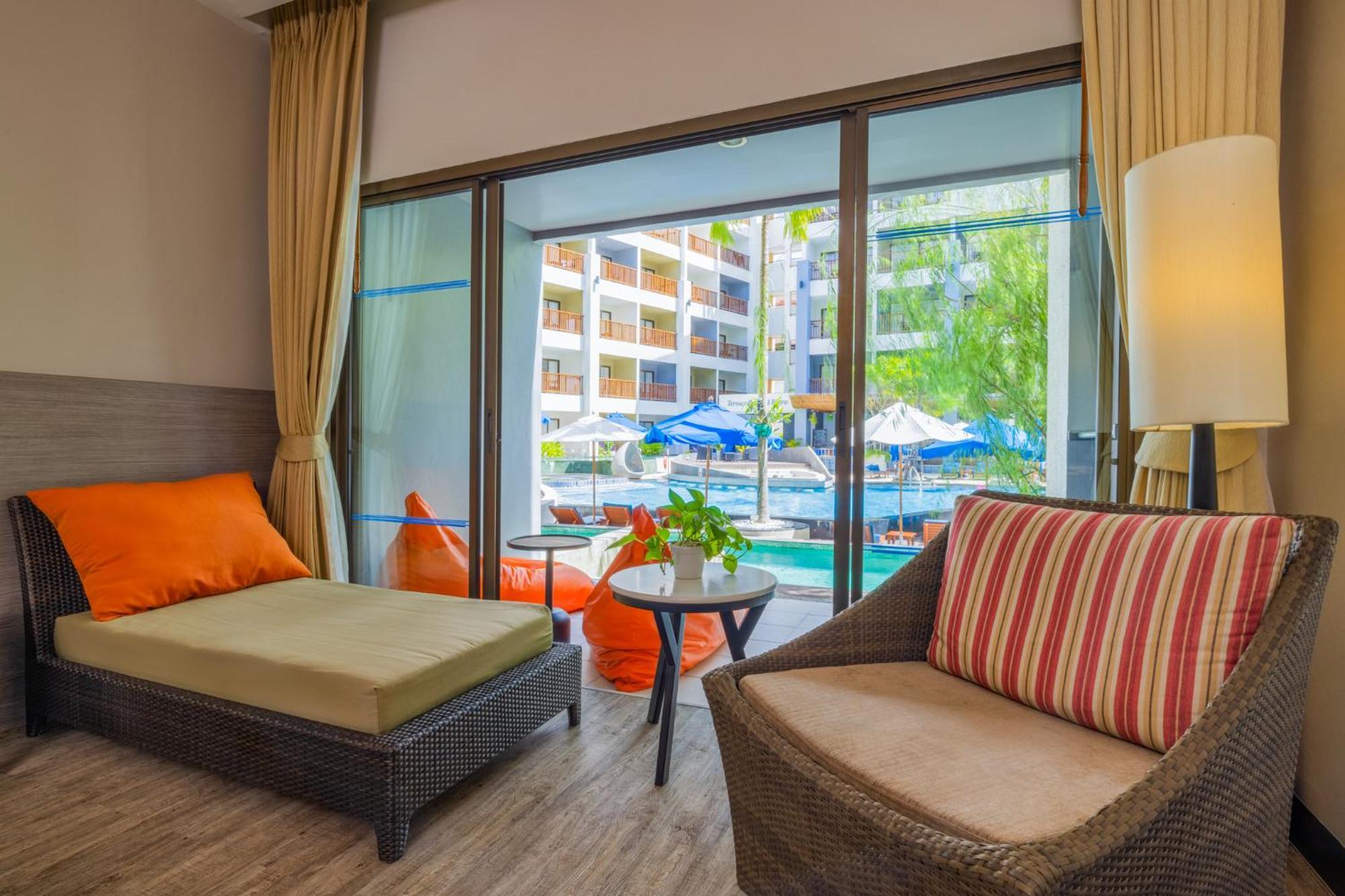 Deevana Plaza Phuket - Sha Extra Plus Patong Esterno foto