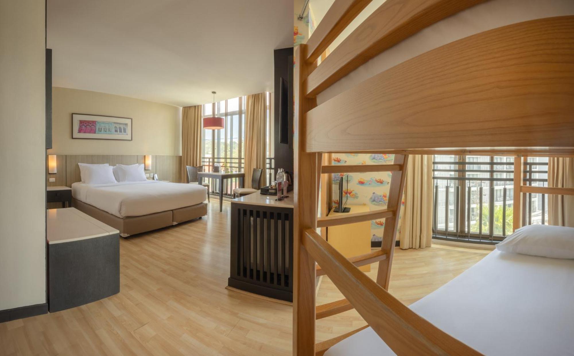 Deevana Plaza Phuket - Sha Extra Plus Patong Esterno foto